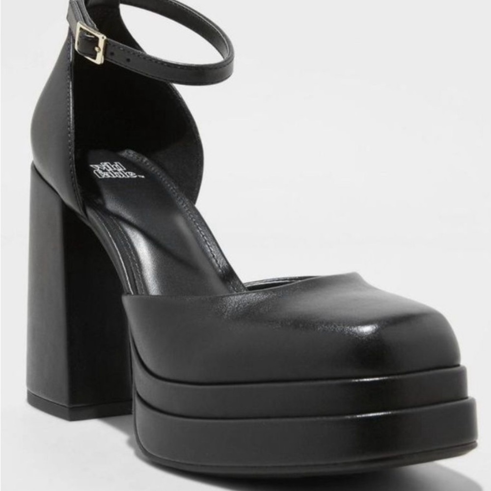 Wild Fable Bianca platform pumps size 8